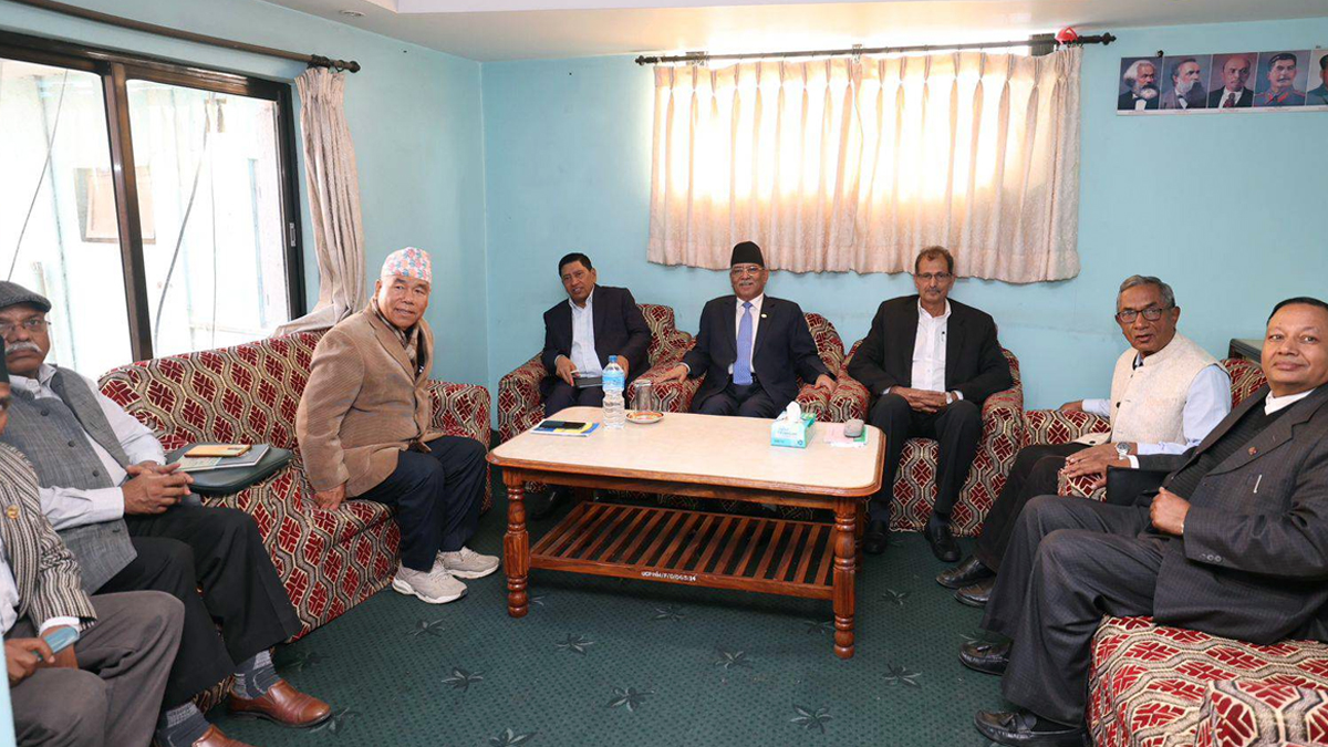 सोमबारसम्म मन्त्रिपरिषदलाई पूर्णता दिने माओवादी निर्णय